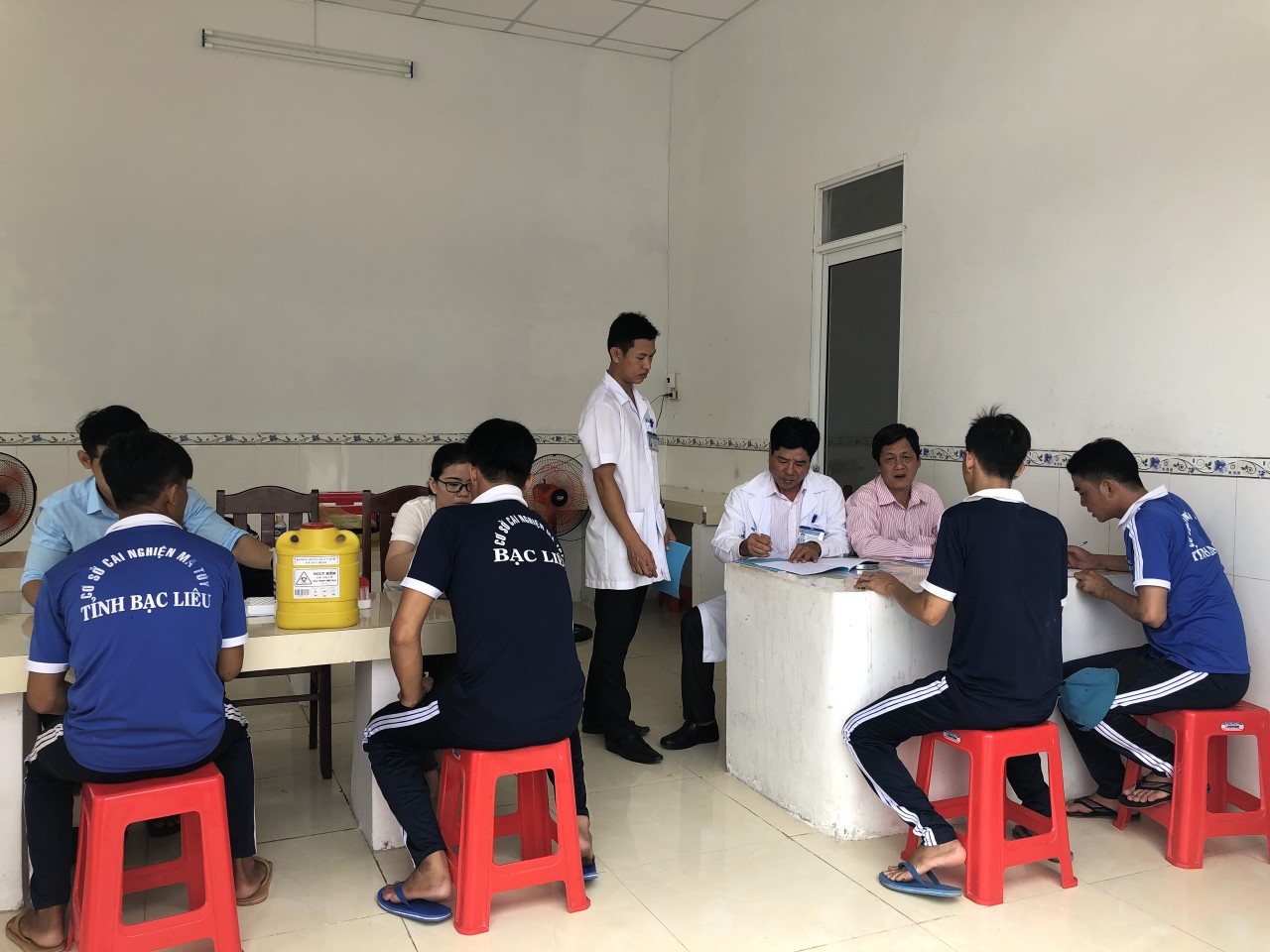 Học viên tham gia khám sức khoẻ định kỳ tại Cơ sở cai nghiện ma tuý