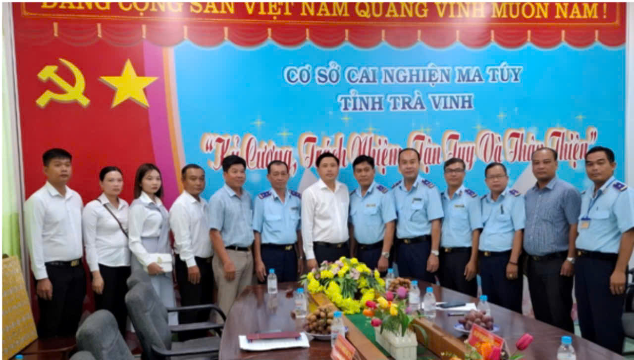 Đoàn công tác Cơ sở cai nghiện ma túy tỉnh Bạc Liêu đã có buổi tham quan và trao đổi, học hỏi kinh nghiệm tại Cơ sở cai nghiện ma túy tỉnh Trà Vinh.